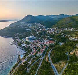 2 bedroom villa with pool, Orasac near Dubrovnik, sleeps 4